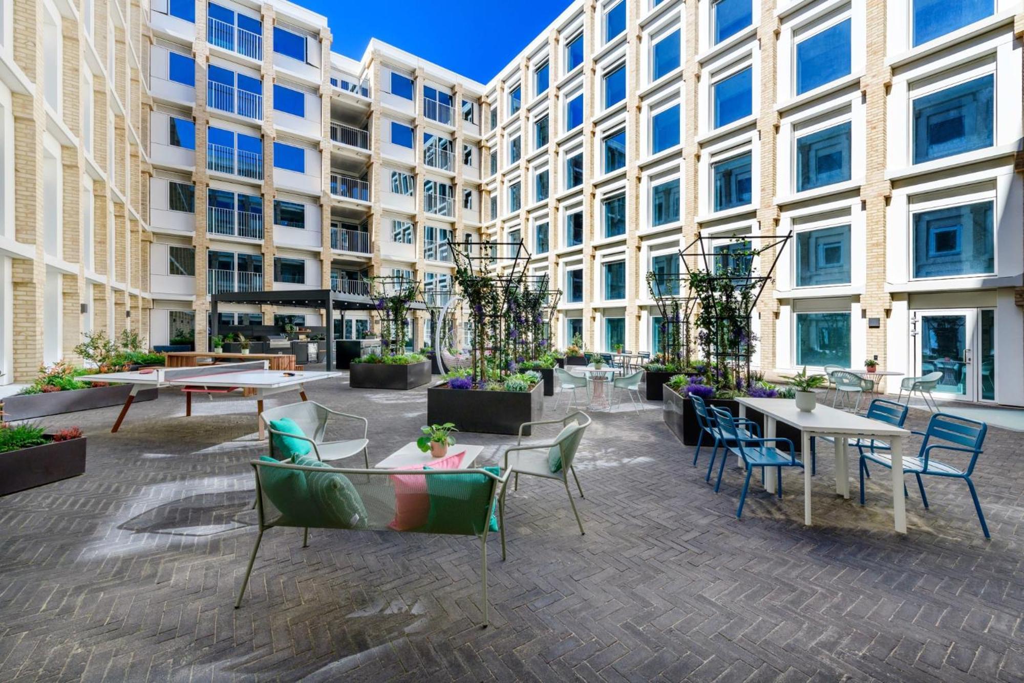 Cosy City Living Ensuites At Trendy Wick Park In Лондон Екстериор снимка